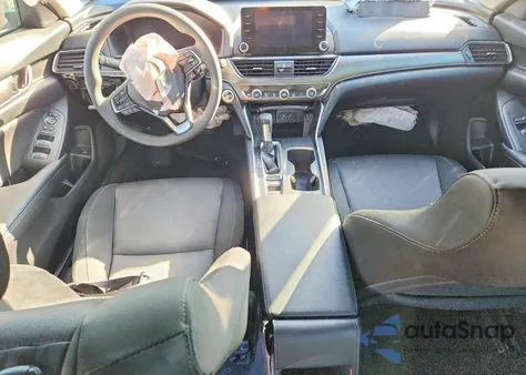 2022 Honda Accord Lx z USA, uszkodzony, nr VIN 1HGCV1F17NA071557